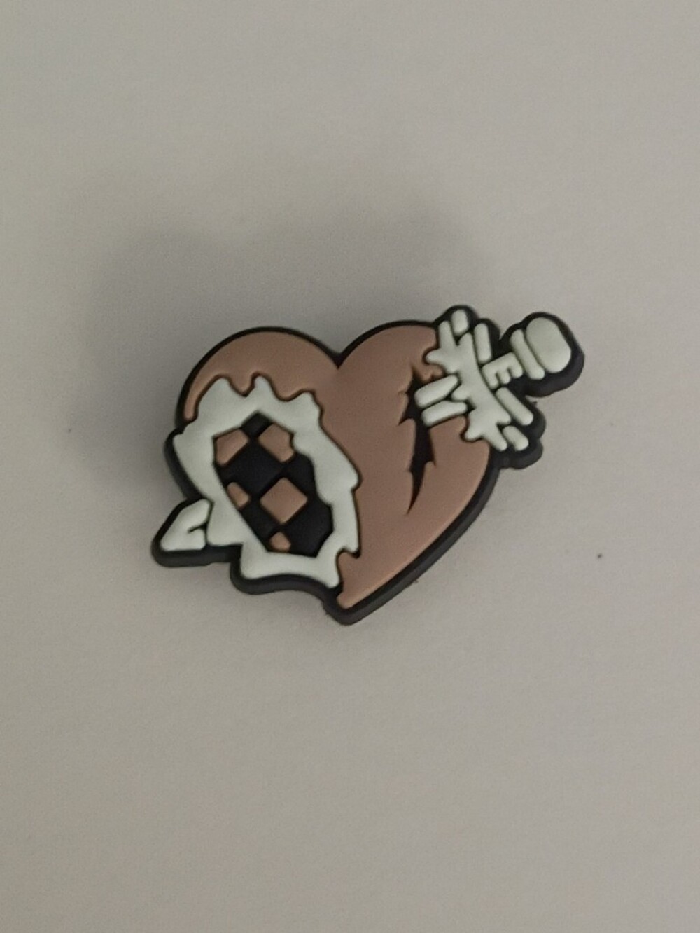 10 for $10 Jibbitz Croc Charm - Dagger Thru Brown Heart w/ Tear Checkered Area